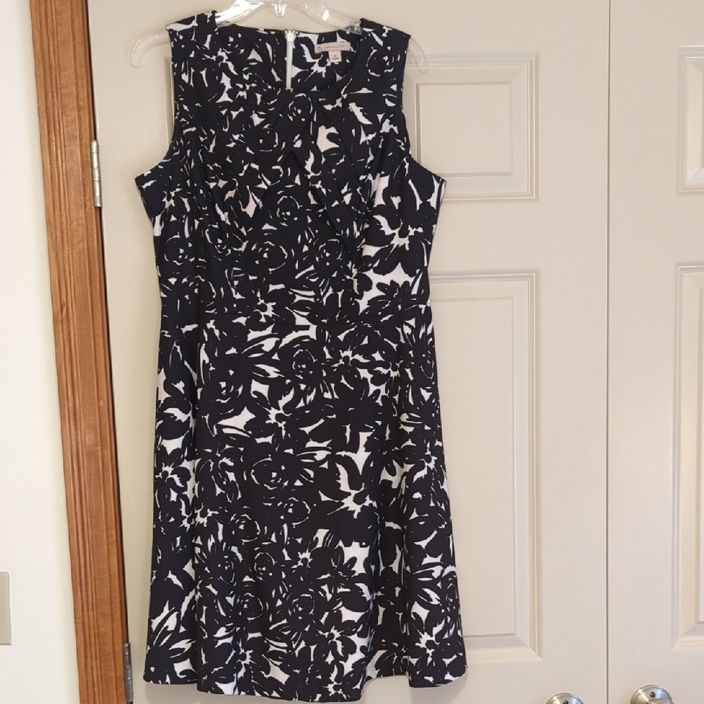 Dress Barn Size 12 Black And White Dress